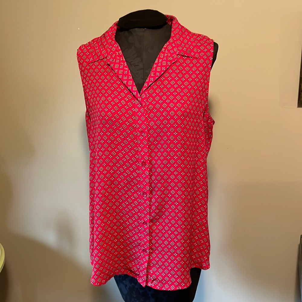Roz and Ali no sleeve shirt